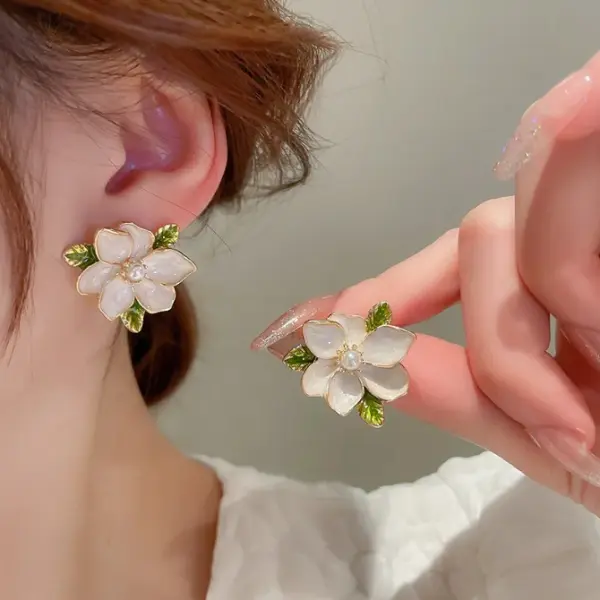 Enamel White Floral Stud